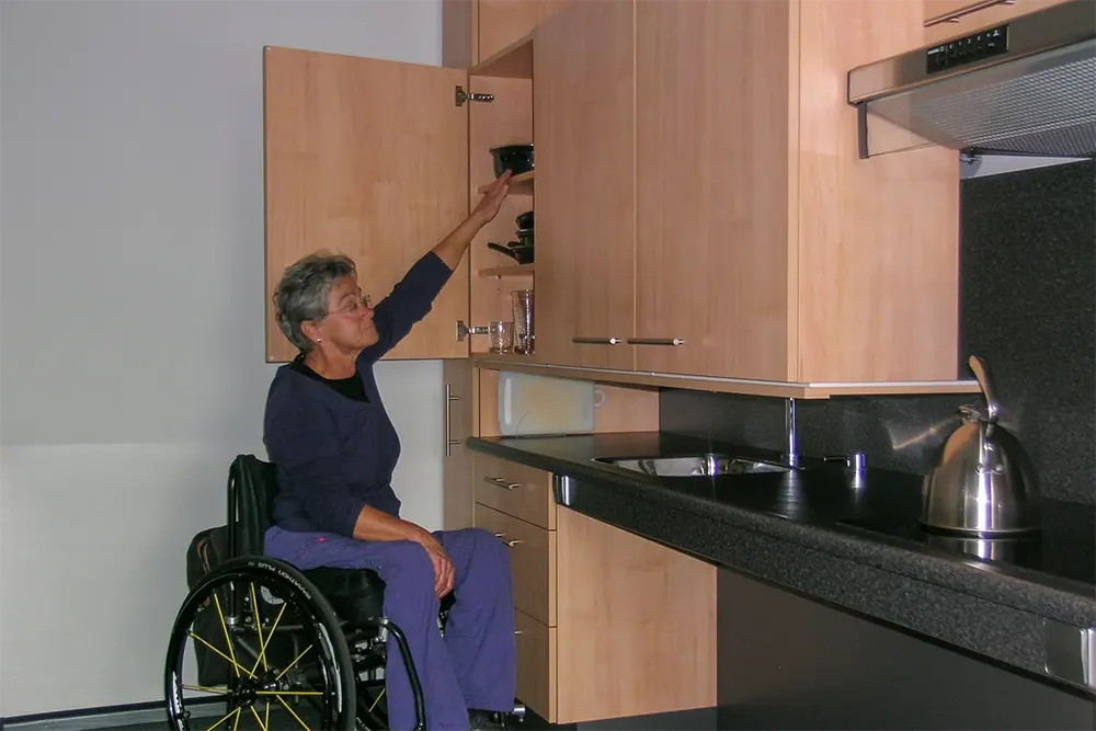 rolstoelkeuken Hoog laag bovenkasten